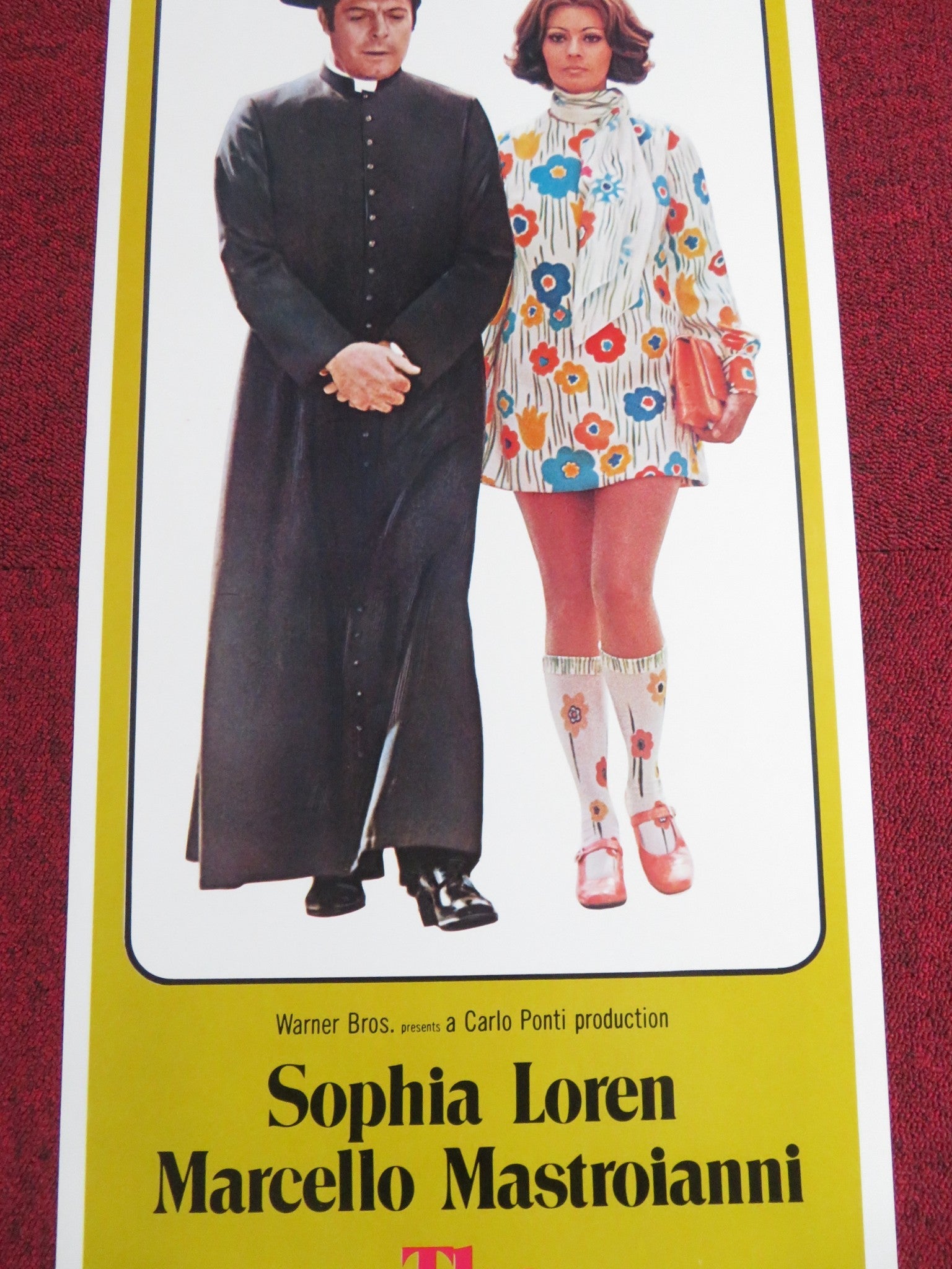 THE PRIEST'S WIFE US INSERT POSTER SOPHIA LOREN MARCELLO MASTROIANNI 1971 Rendezvous Cinema Movie posters