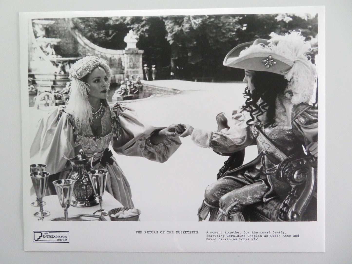 THE RETURN OF THE MUSKETEERS - A MOVIE STILL PHOTO LOT OF 6 OLIVER REED 1989 Movie posters