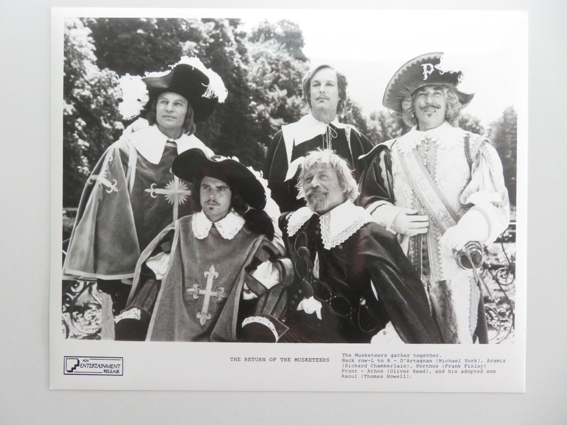 THE RETURN OF THE MUSKETEERS - A MOVIE STILL PHOTO LOT OF 6 OLIVER REED 1989 Movie posters
