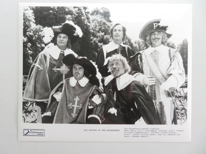 THE RETURN OF THE MUSKETEERS - A MOVIE STILL PHOTO LOT OF 6 OLIVER REED 1989 Movie posters