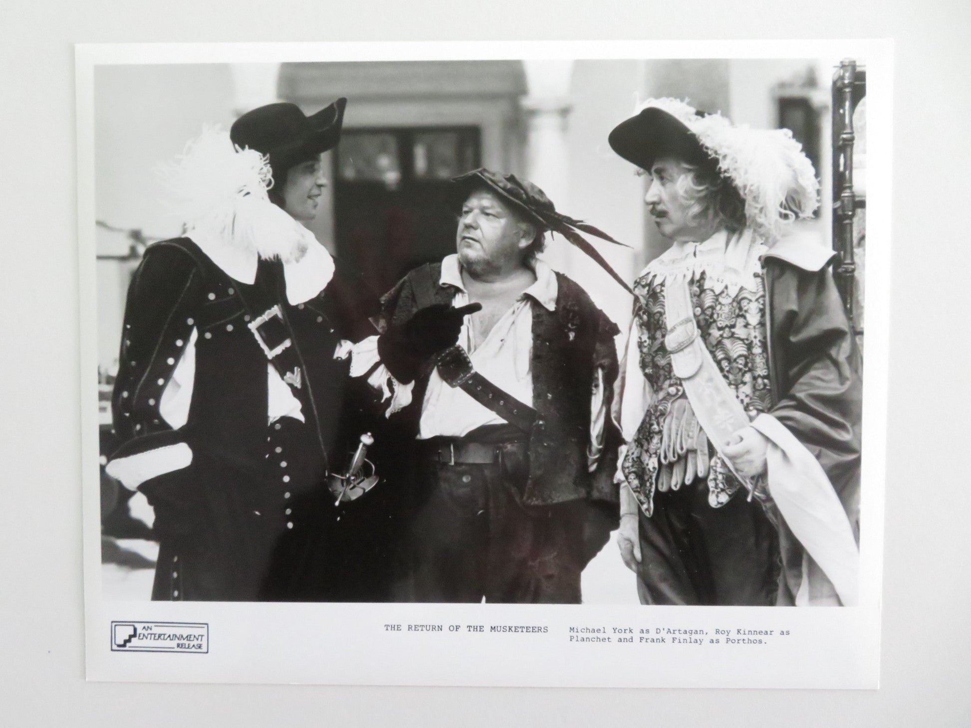 THE RETURN OF THE MUSKETEERS - A MOVIE STILL PHOTO LOT OF 6 OLIVER REED 1989 Movie posters