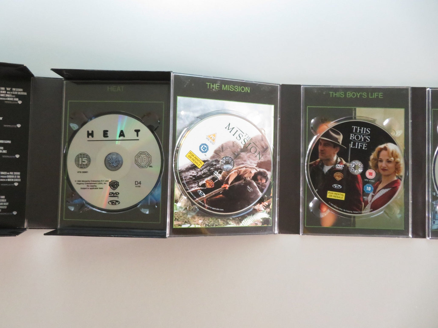 THE ROBERT DE NIRO COLLECTION (DVD BOXSET) ROBERT DE NIRO AL PACINO REGION 2 Movie posters