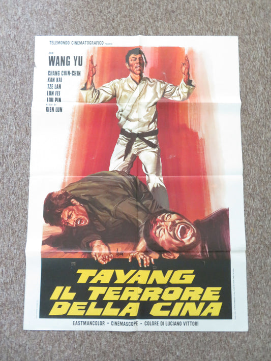 The Screaming Tiger Italian 2 Foglio Poster Jimmy Wang Yu Ching-Ching Chang 1973 Movie posters