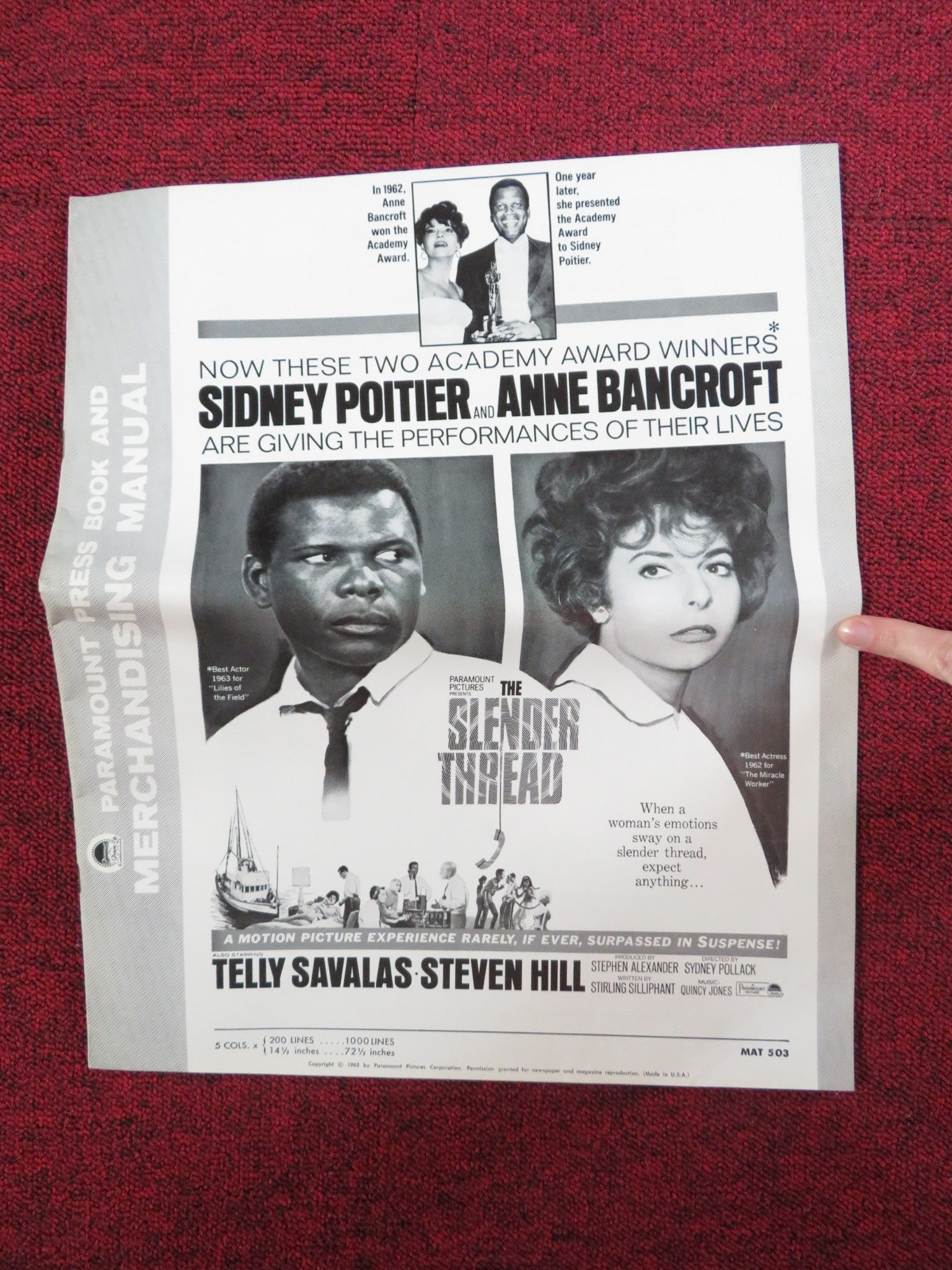 THE SLENDER THREAD UNCUT PRESS BOOK FOLDED SIDNEY POITIER ANNE BANCROF ...