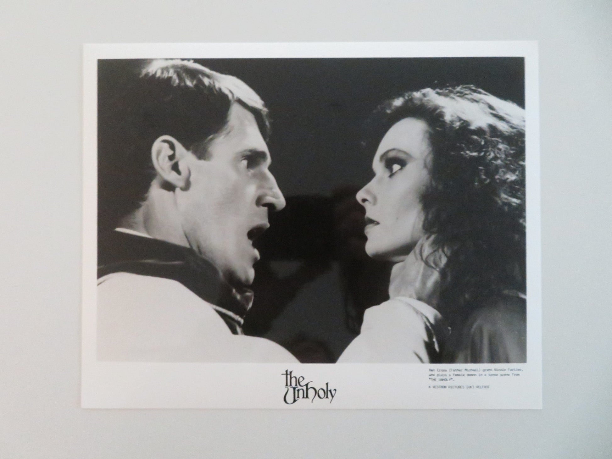 THE UNHOLY - A MOVIE STILL PHOTO LOT OF 2 BEN CROSS NICOLE FORTIER 1988 Movie posters