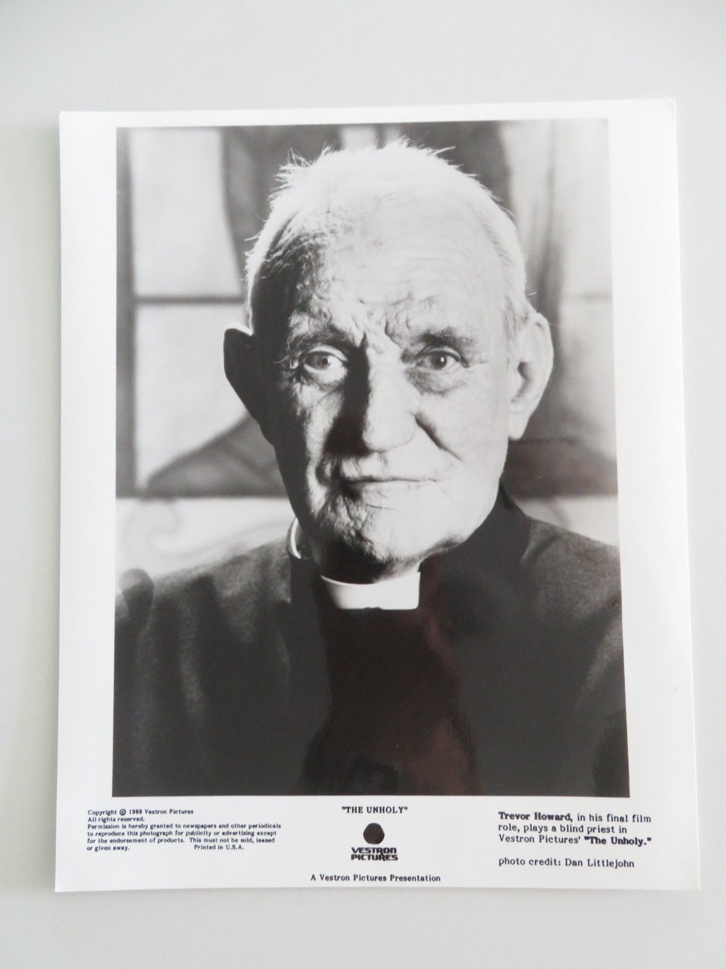 THE UNHOLY - B MOVIE STILL PHOTO LOT OF 4 BEN CROSS TREVOR HOWARD 1988 Movie posters