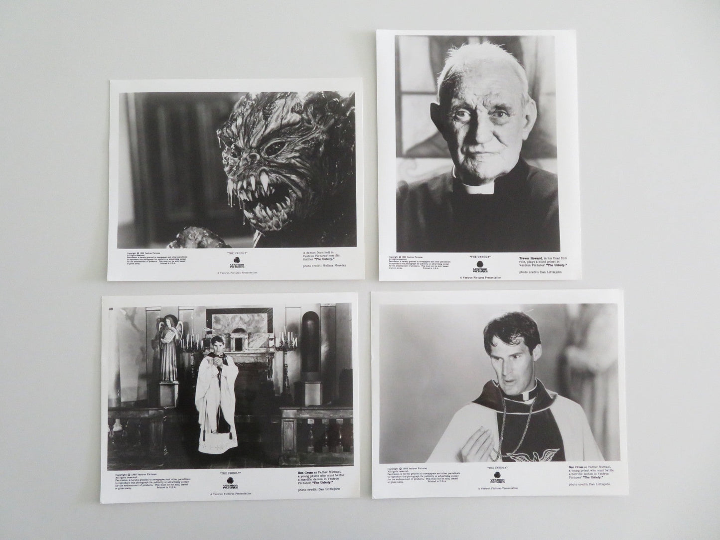 THE UNHOLY - B MOVIE STILL PHOTO LOT OF 4 BEN CROSS TREVOR HOWARD 1988 Movie posters