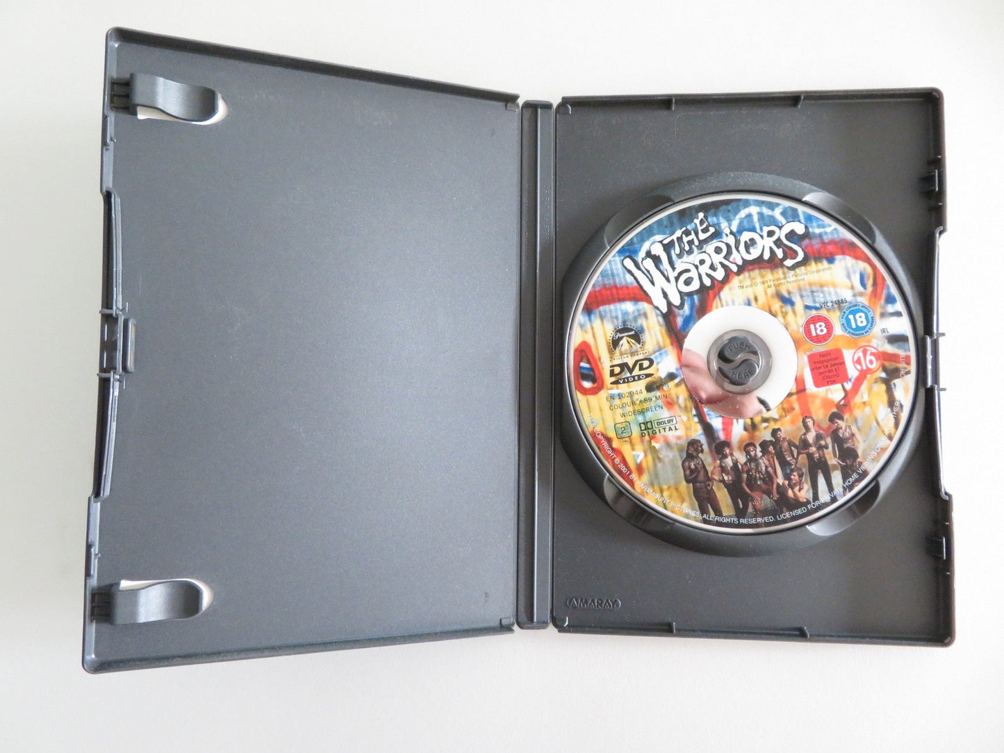 THE WARRIORS - B (DVD) MICHAEL BECK JAMES REMAR 1979 REGION 2 Movie posters