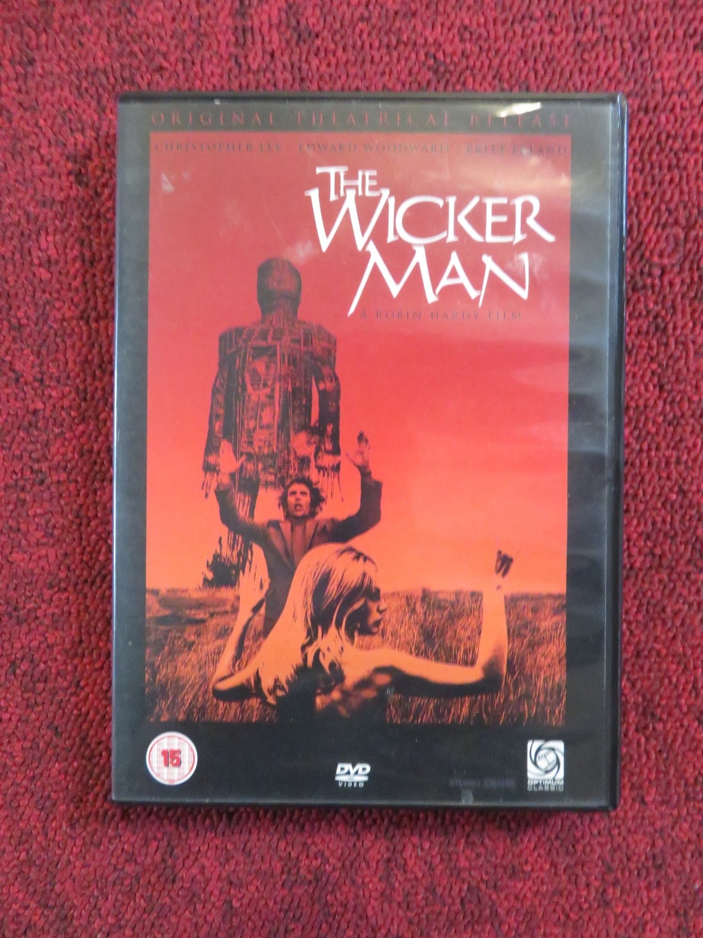 THE WICKER MAN - ORIGINAL THEATRICAL RELEASE (DVD) CHRISTOPHER LEE 1973 REGION 2 Rendezvous Cinema Movie posters
