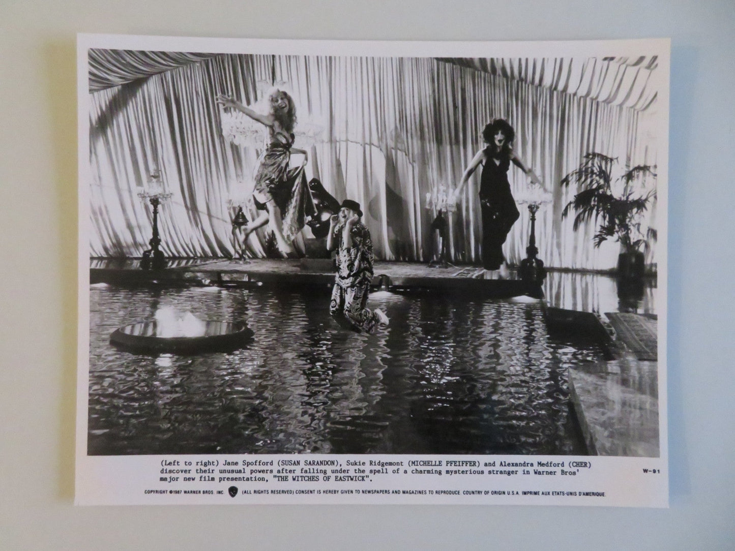 THE WITCHES OF EASTWICK MOVIE STILL PHOTO LOT OF 5 JACK NICHOLSON SARANDON 1987 - Rendezvous Cinema