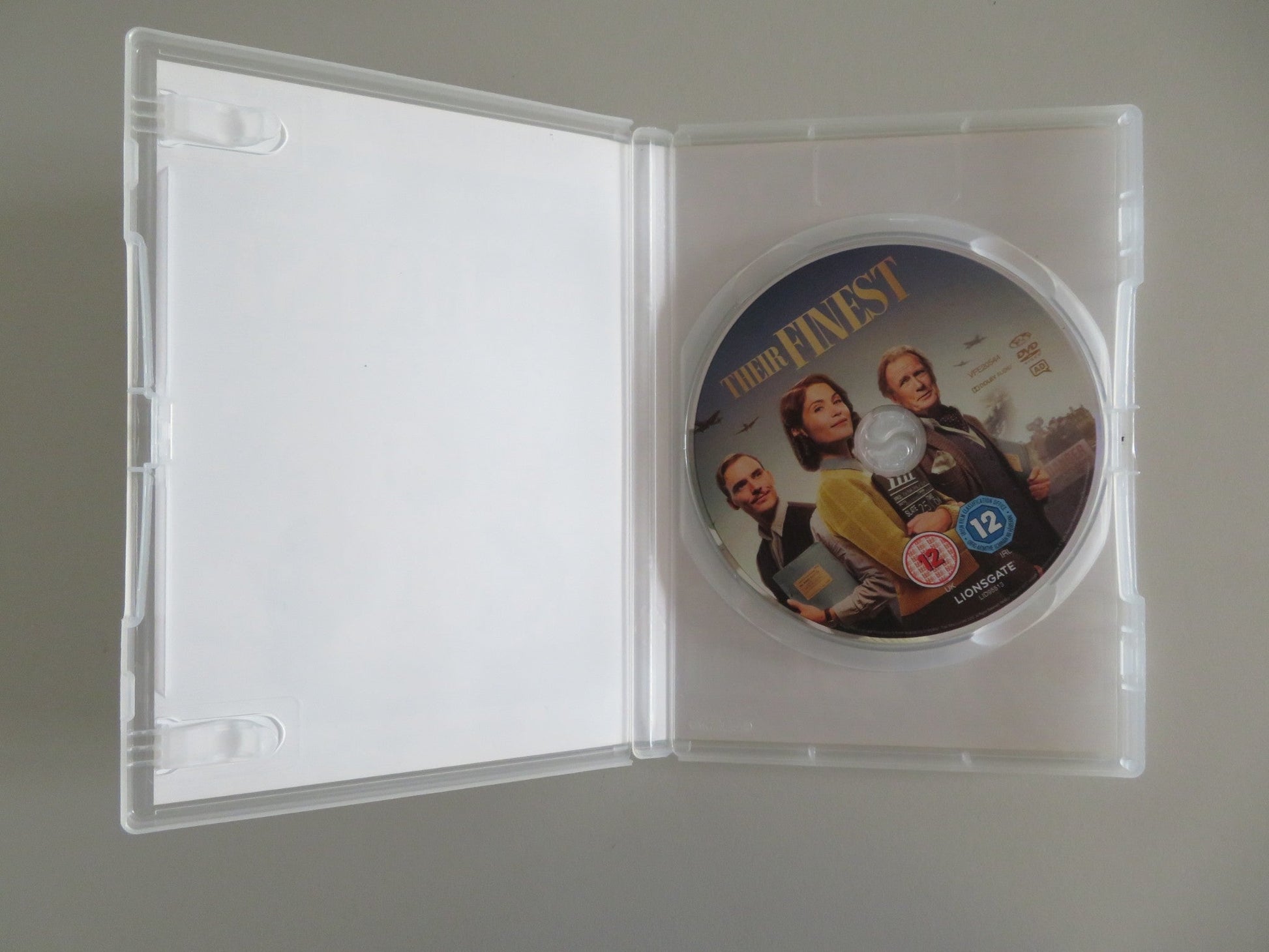 THEIR FINEST - B (DVD) GEMMA ARTERTON BILL NIGHY 2016 REGION 2 Movie posters