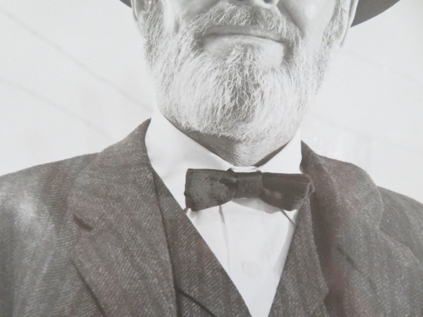 THERE WAS A CROOKED MAN... MOVIE STILL PHOTO HENRY FONDA KIRK DOUGLAS 1970 Movie posters