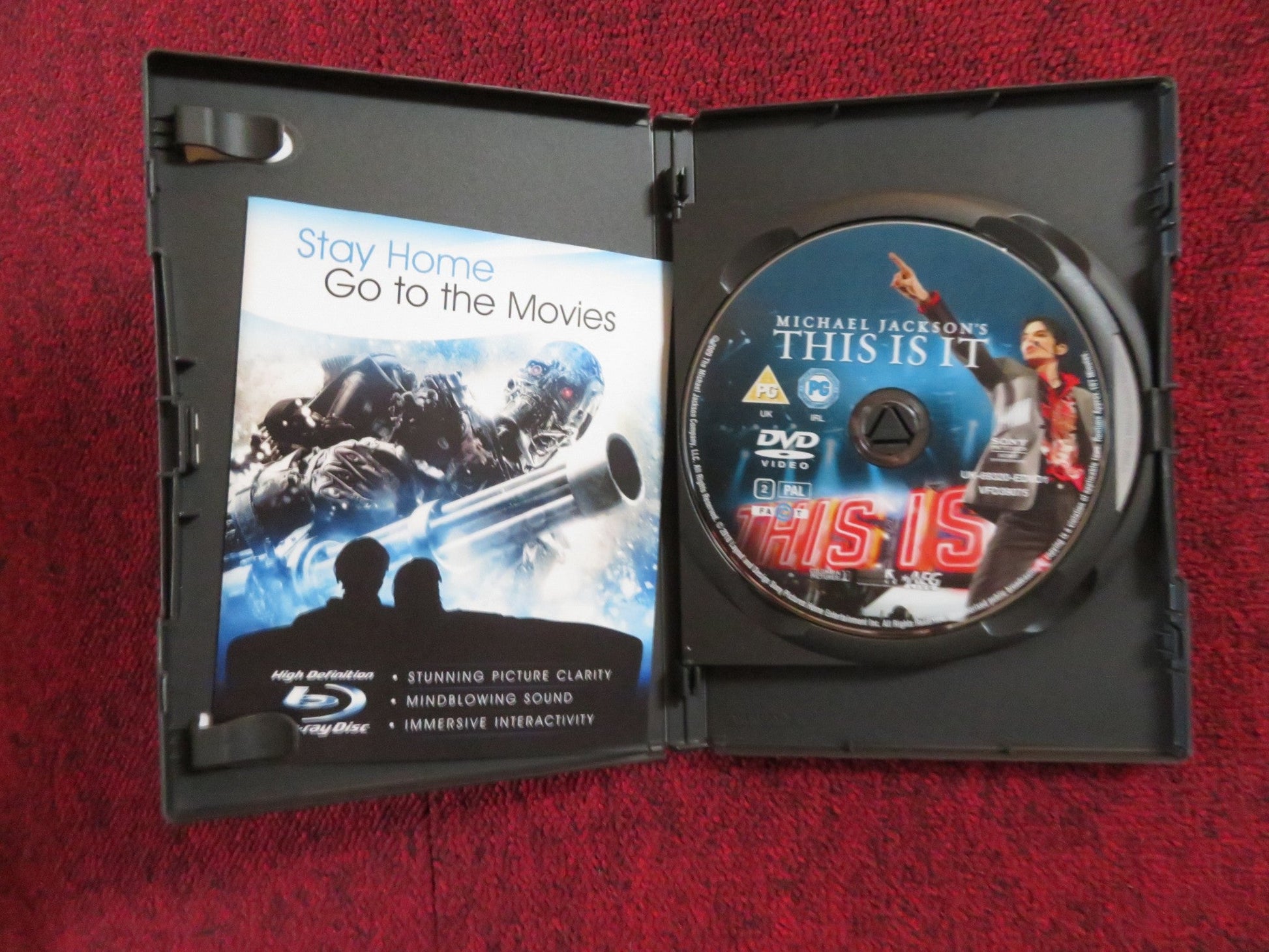 THIS IS IT - TWO DISC SPECIAL EDITION (DVD) MICHAEL JACKSON 2009 REGION 2 Rendezvous Cinema Movie posters