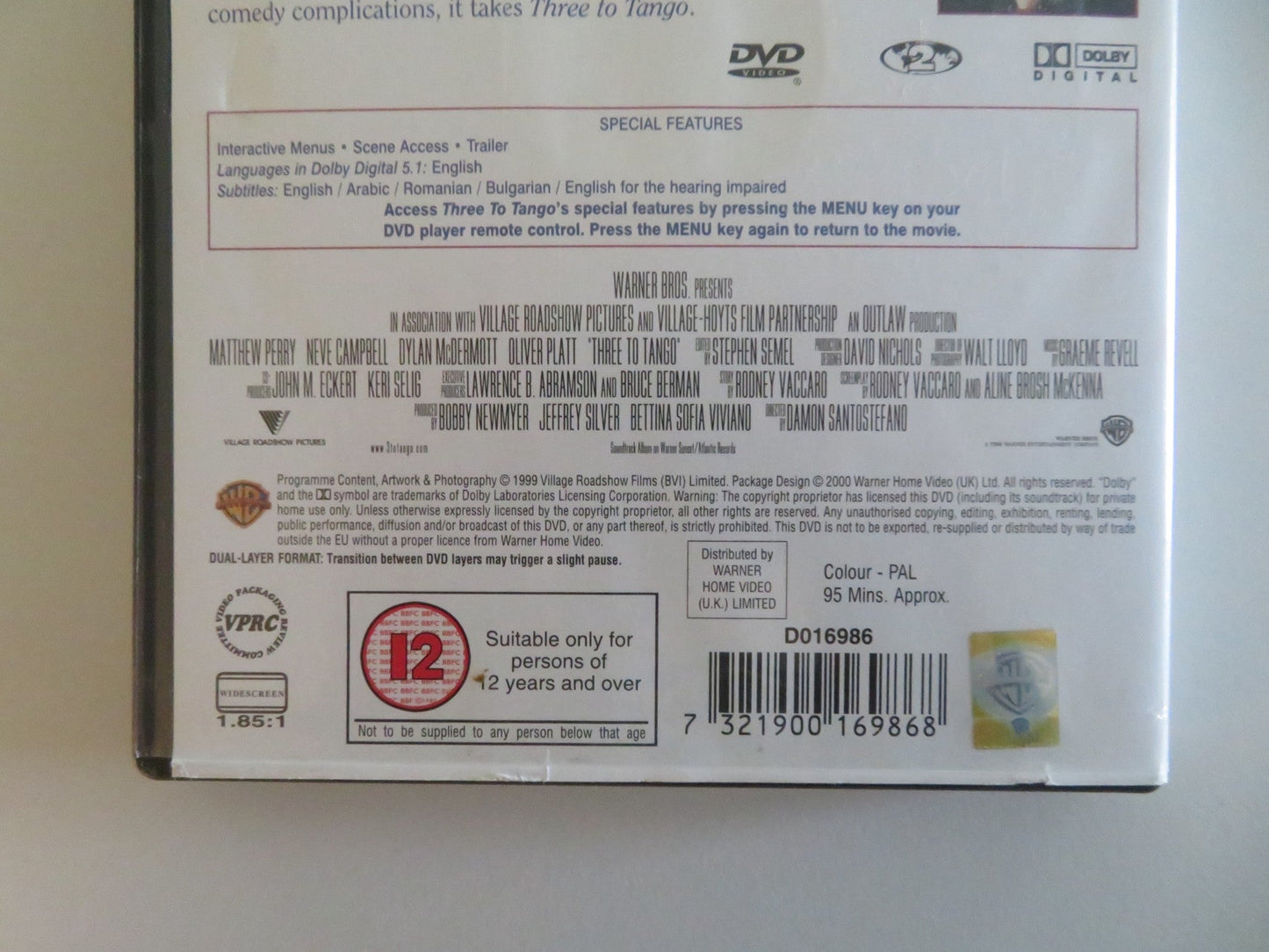 THREE TO TANGO (DVD) MATTHEW PERRY NEVE CAMPBELL 1999 REGION 2 Movie posters