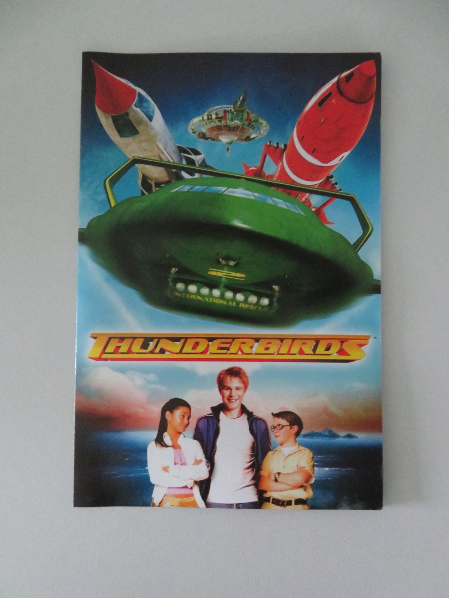 THUNDERBIRDS (DVD) BILL PAXTON BEN KINGSLEY 2004 REGION 2 Movie posters