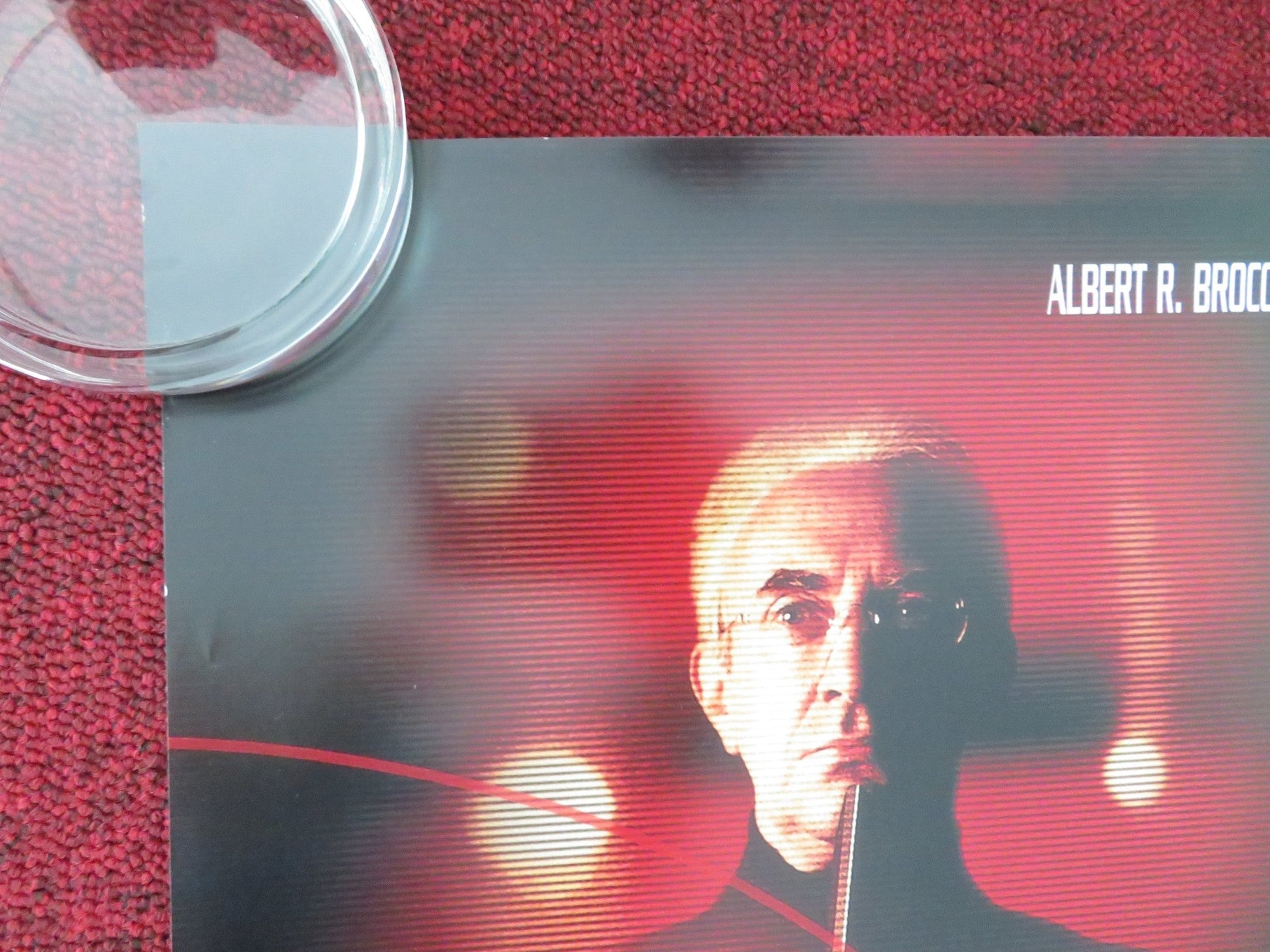 TOMORROW NEVER DIES US ONE SHEET ROLLED POSTER PIERCE BROSNAN TERI HATCHER 1997 Movie posters