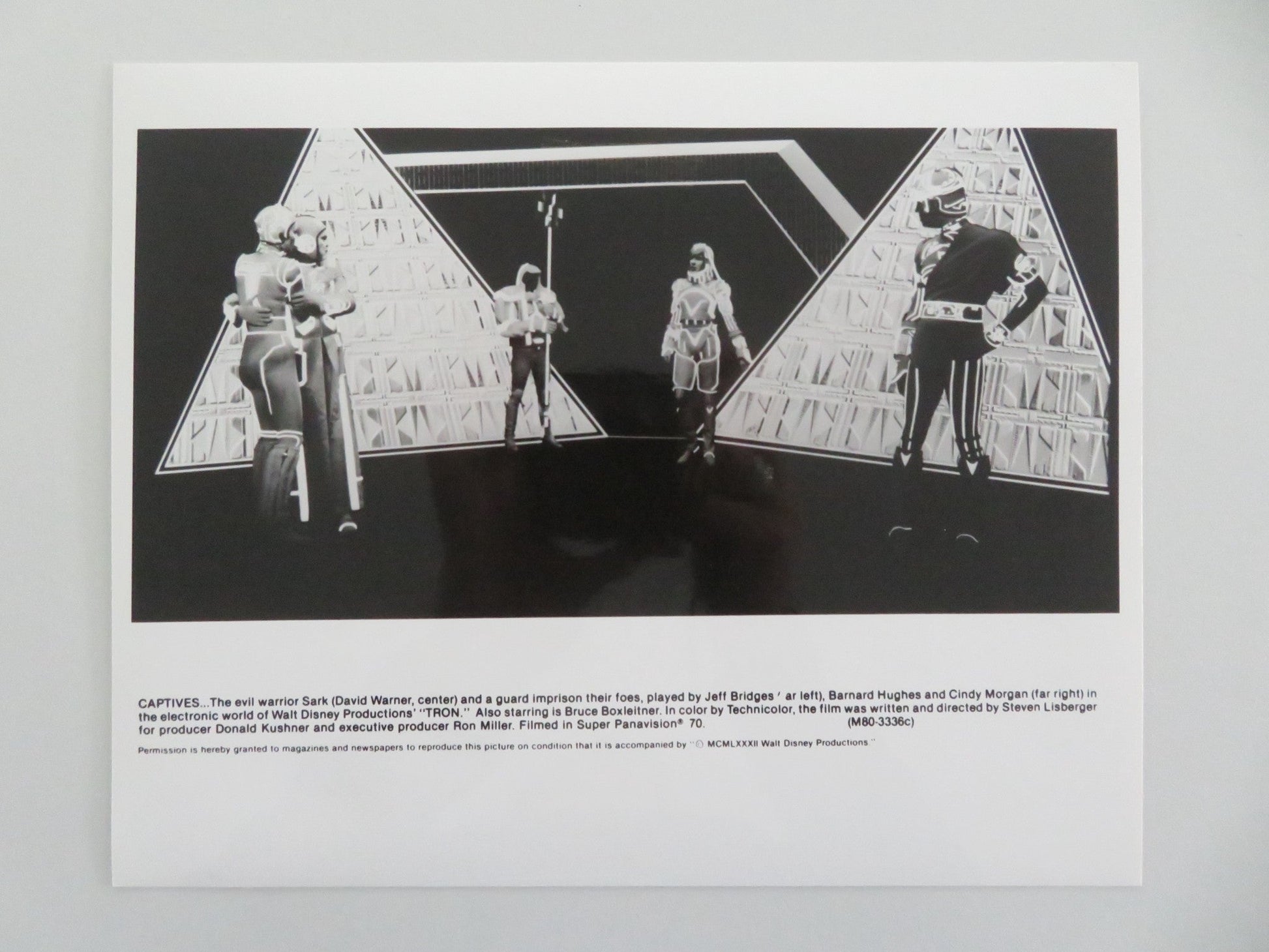 TRON MOVIE STILL PHOTO LOT OF 7 DISNEY JEFF BRIDGES DAVID WARNER 1982 Movie posters