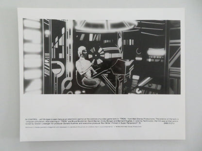 TRON MOVIE STILL PHOTO LOT OF 7 DISNEY JEFF BRIDGES DAVID WARNER 1982 Movie posters