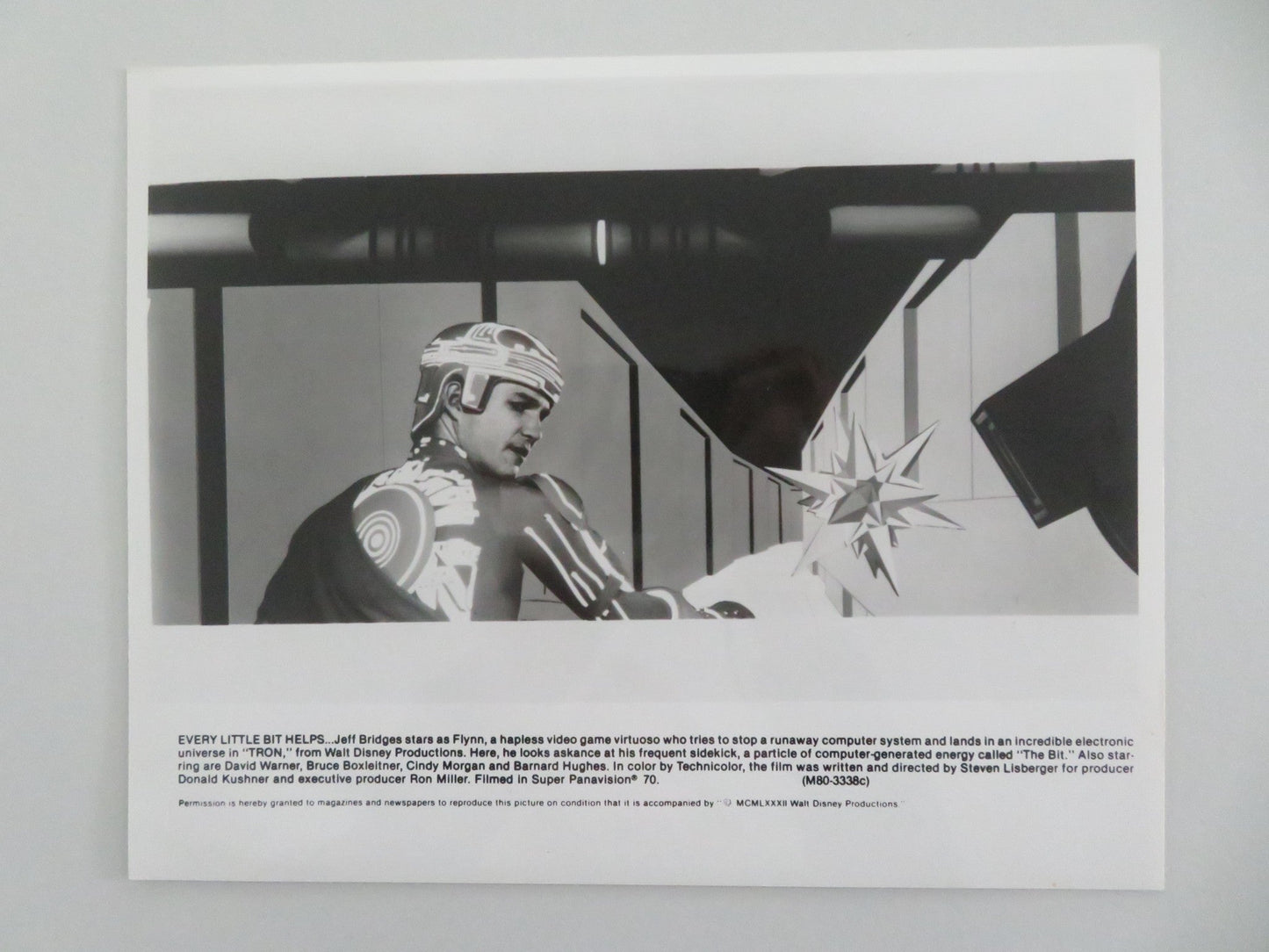 TRON MOVIE STILL PHOTO LOT OF 7 DISNEY JEFF BRIDGES DAVID WARNER 1982 Movie posters