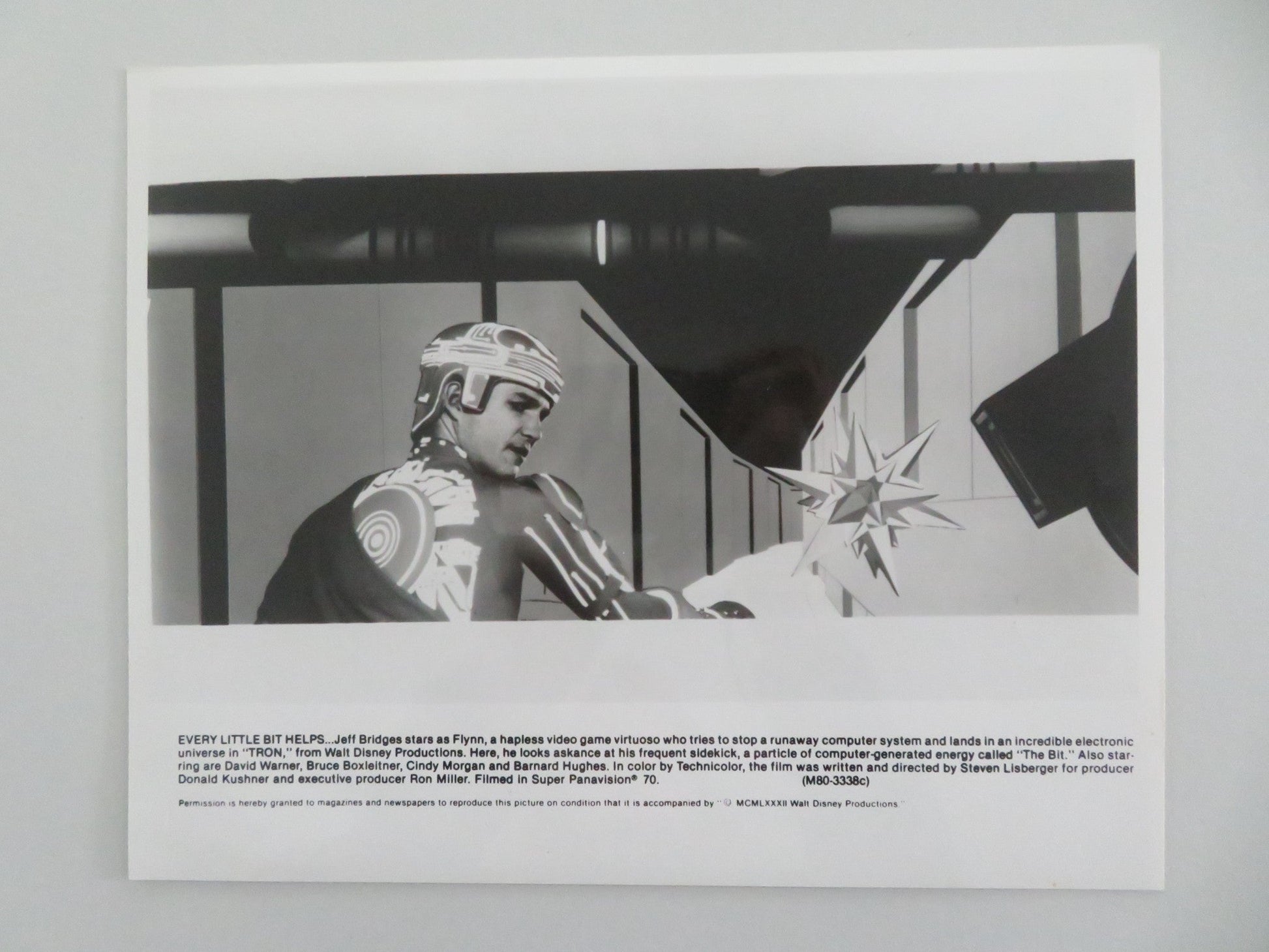 TRON MOVIE STILL PHOTO LOT OF 7 DISNEY JEFF BRIDGES DAVID WARNER 1982 Movie posters