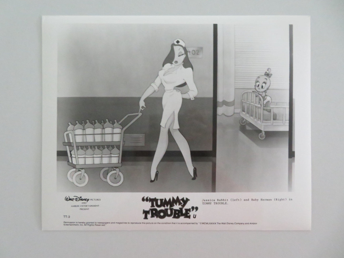 TUMMY TROUBLE MOVIE STILL PHOTO LOT OF 3 DISNEY KATHLEEN TURNER 1989 - Rendezvous Cinema