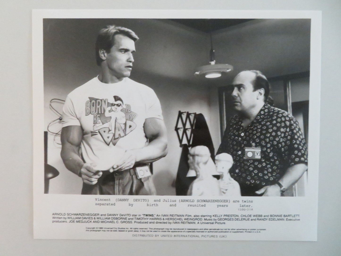 TWINS MOVIE STILL PHOTO LOT OF 4 ARNOLD SCHWARZENEGGER DANNY DE VITO 1988 Movie posters