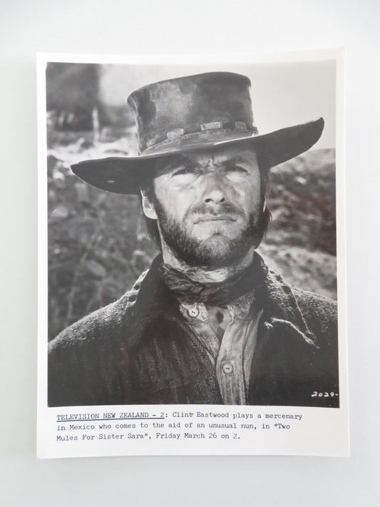 TWO MULES FOR SISTER SARA MOVIE STILL PHOTO CLINT EASTWOOD SHIRLEY MACLAINE 1970 Movie posters