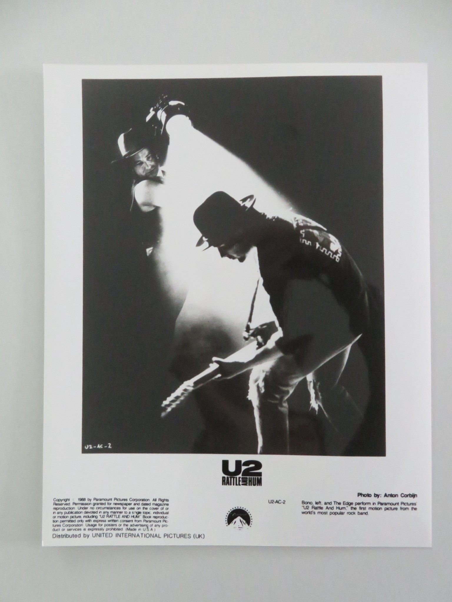 U2: RATTLE AND HUM - A MOVIE STILL PHOTO LOT OF 8 BONO THE EDGE A. CLAYTON 1988 Movie posters