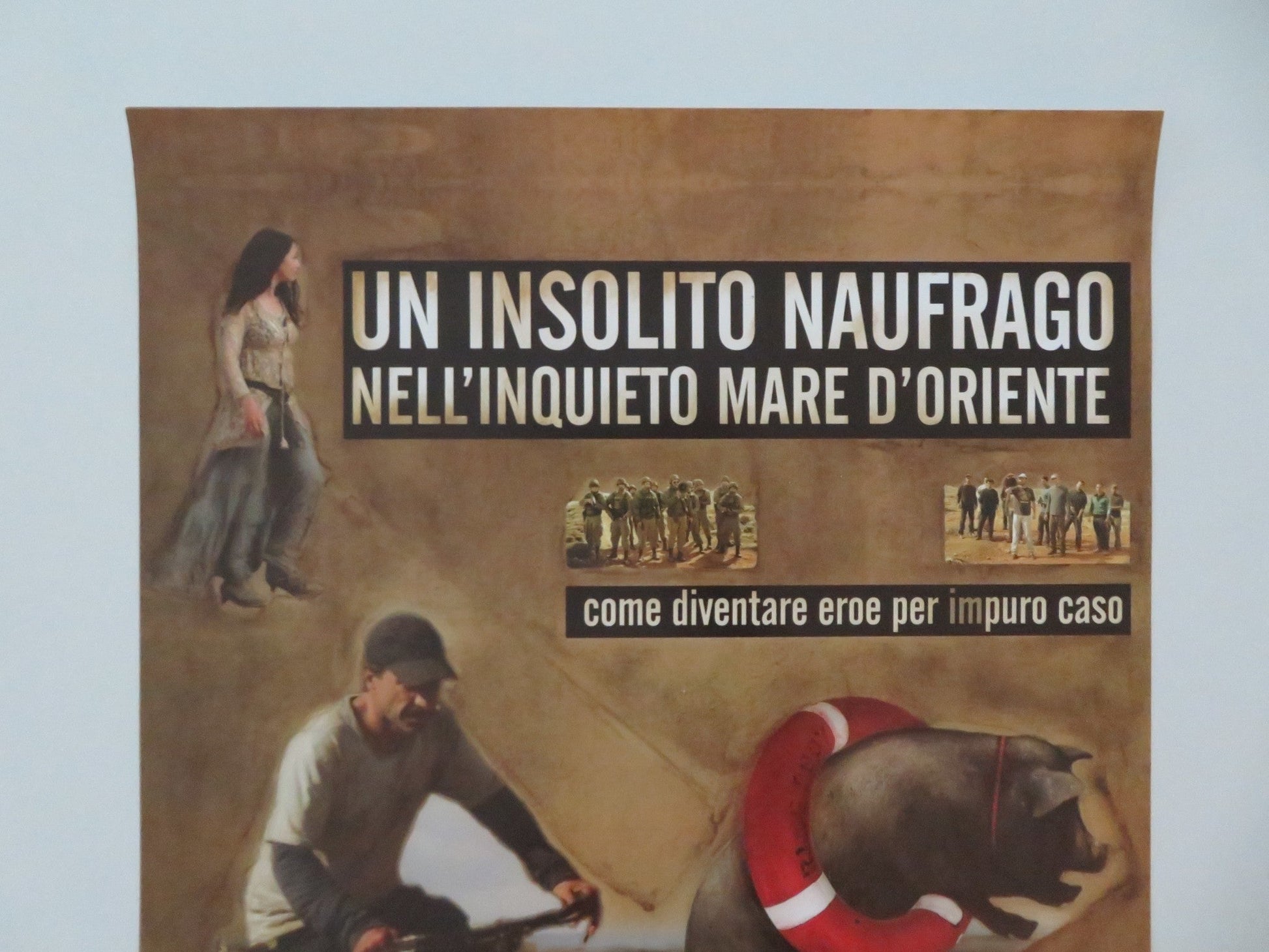 UN INSOLITO NAUFRAGO NELL'INQUIETO MARE D'ORIENTE ITALIAN LOCANDINA POSTER 2011 Movie posters