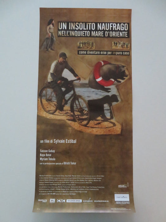 UN INSOLITO NAUFRAGO NELL'INQUIETO MARE D'ORIENTE ITALIAN LOCANDINA POSTER 2011 Movie posters