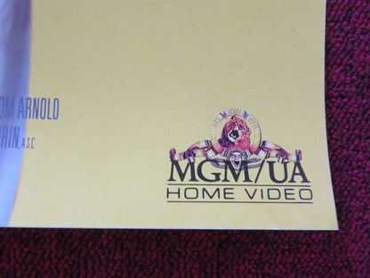 UNDERCOVER BLUES VHS VIDEO POSTER KATHLEEN TURNER DENNIS QUAID 1993 Rendezvous Cinema Movie posters