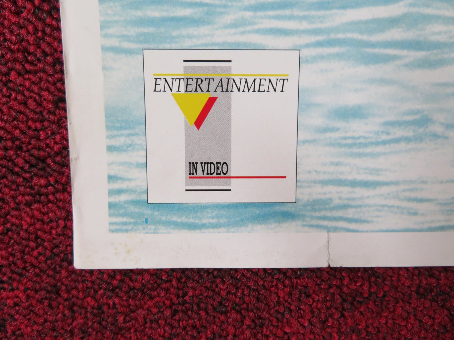 UP CLOSE AND PERSONAL VHS POSTER ROLLED ROBERT REDFORD MICHELLE PFEIFFER 1996 Rendezvous Cinema Movie posters