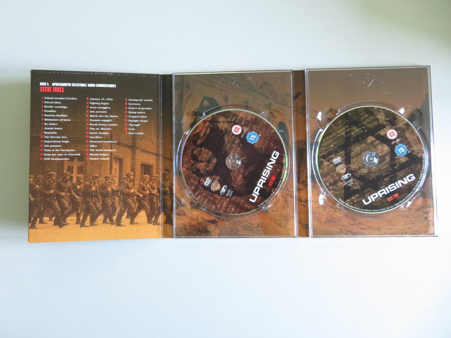 UPRISING (DVD) DAVID SCHWIMMER DONALD SUTHERLAND HANK AZARIA 2001 REGION 2 - Rendezvous Cinema