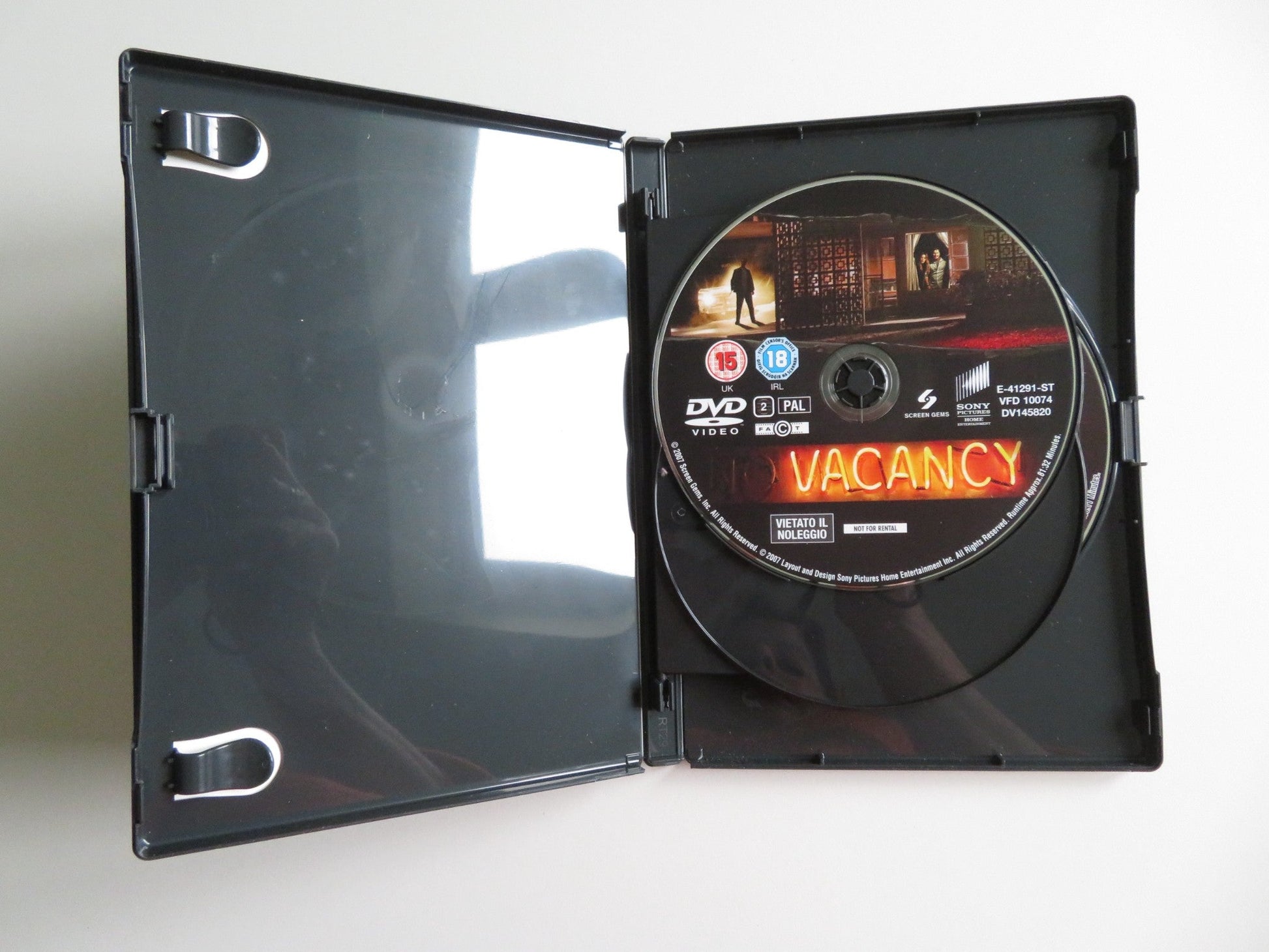 VACANCY / THE HITCHER / THE MARSH - 3 DISC (DVD) BECKINSALE BUSH 2006 REGION 2 Movie posters