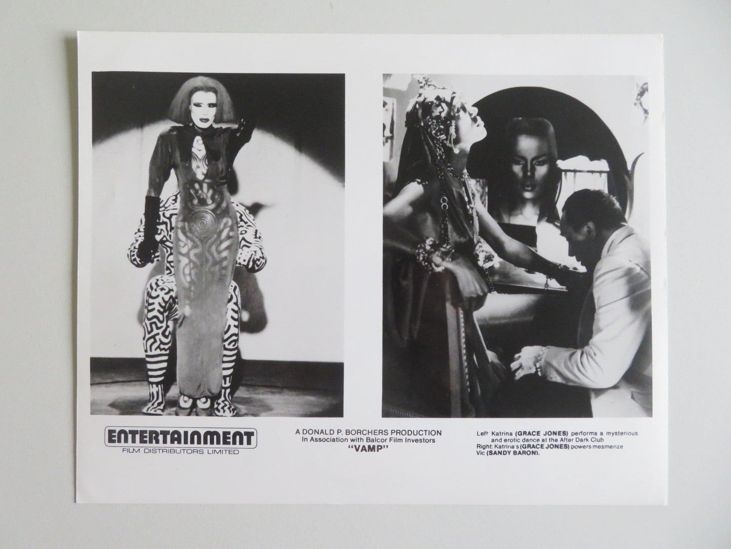 VAMP MOVIE STILL PHOTO LOT OF 3 GRACE JONES CHRIS MAKEPEACE DEDEE PFEIFFER 1986 - Rendezvous Cinema