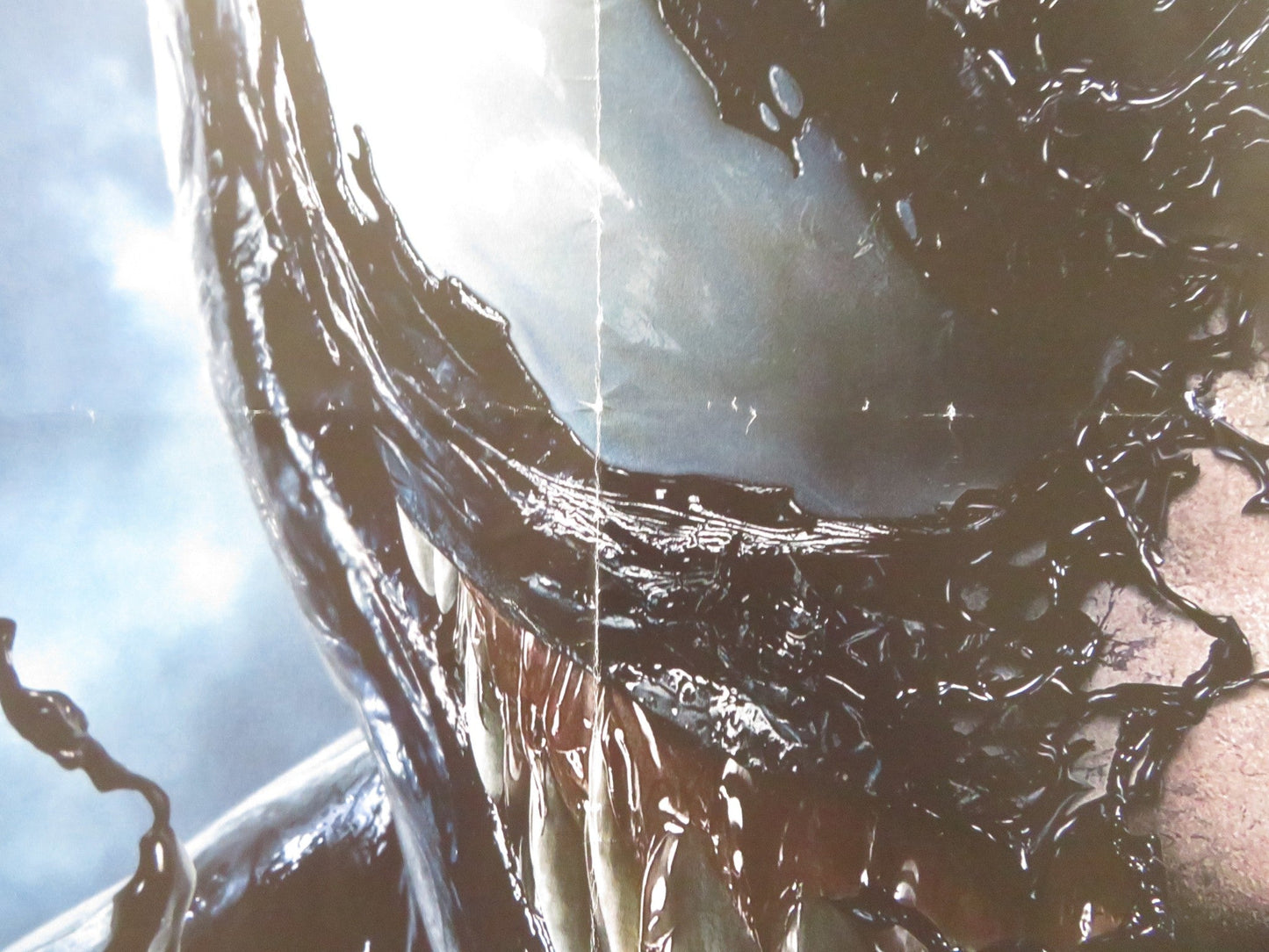 VENOM UK QUAD ROLLED POSTER TOM HARDY MICHELLE WILLIAMS 2018 Rendezvous Cinema Movie posters