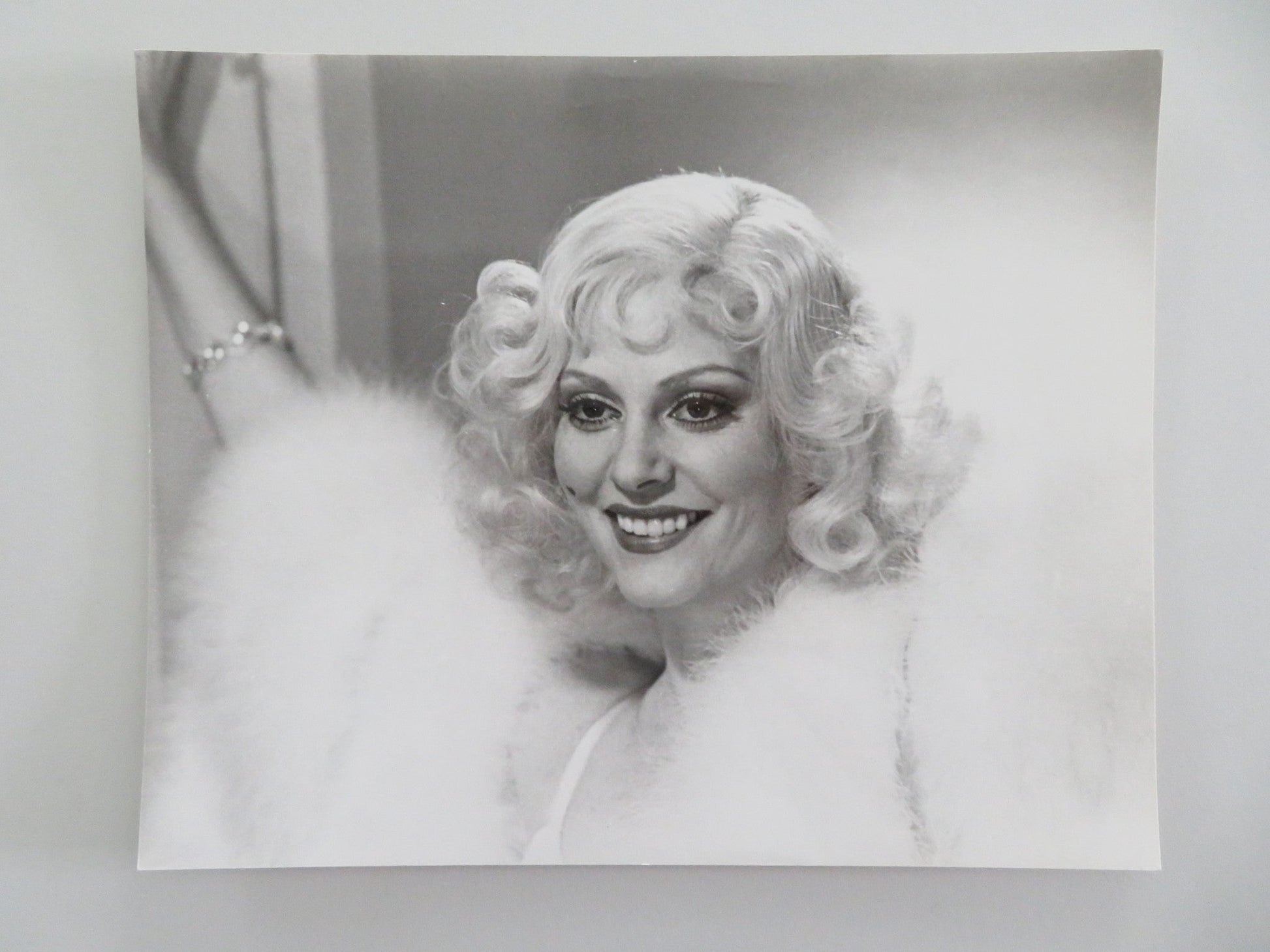 VICTOR/VICTORIA MOVIE STILL PHOTO LESLEY ANN WARREN JULIE ANDREWS 1982 Movie posters