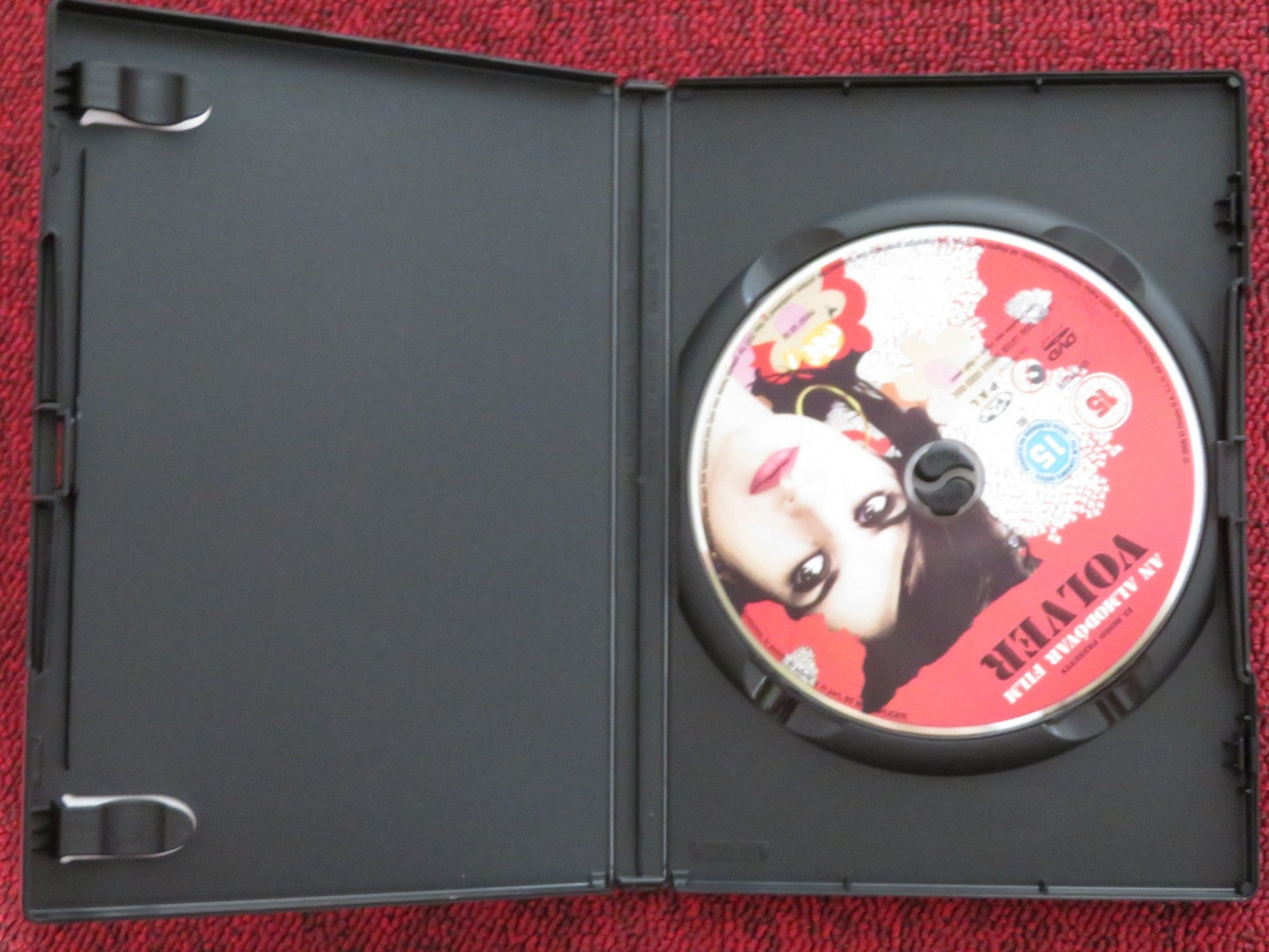 VOLVER (DVD) PENELOPE CRUZ CHUS LAMPREAVE 2006 REGION 2 Rendezvous Cinema Movie posters