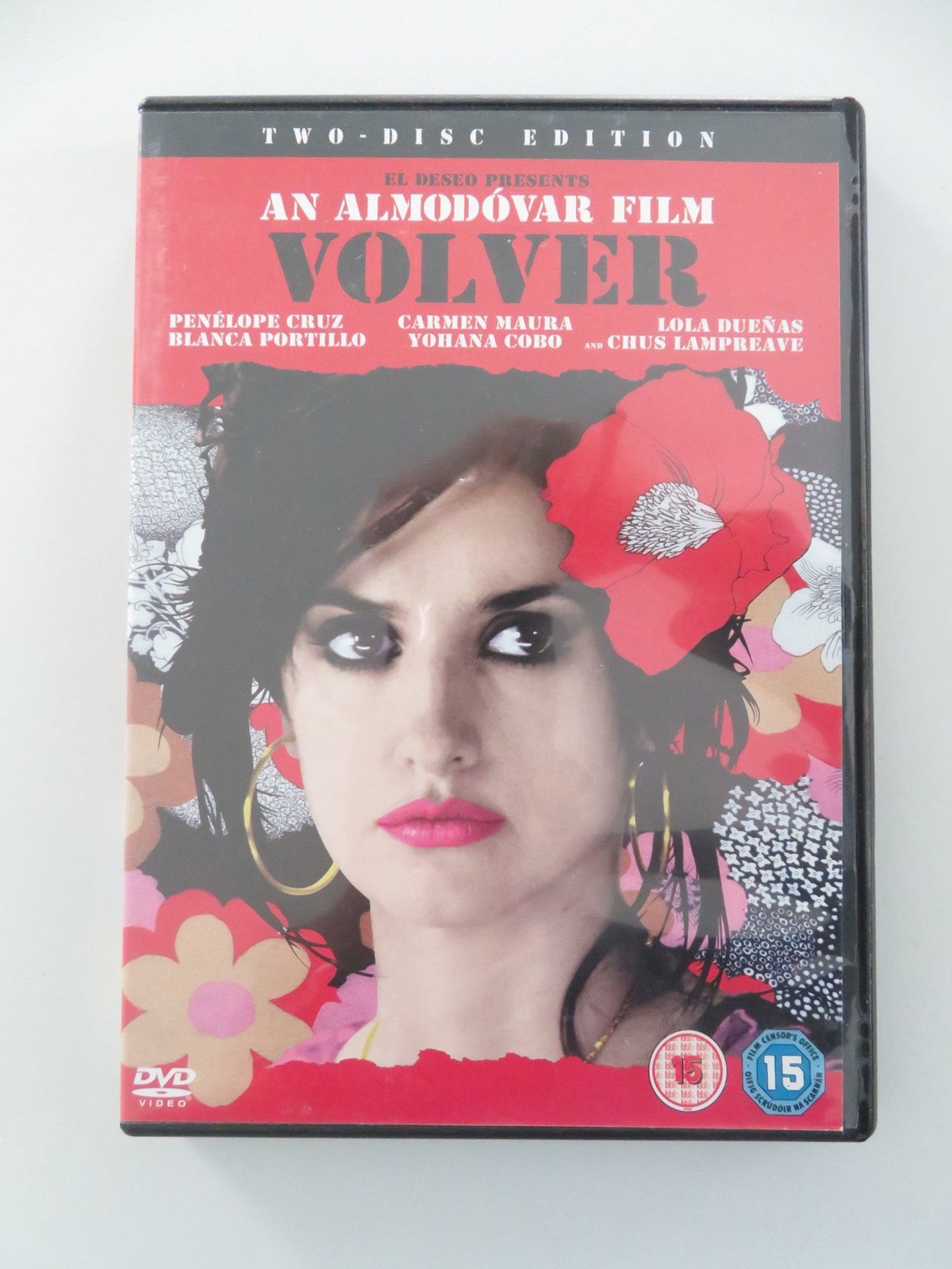 VOLVER - TWO DISC EDITION (DVD) PENELOPE CRUZ CARMEN MAURA 2006 REGION 2 Movie posters