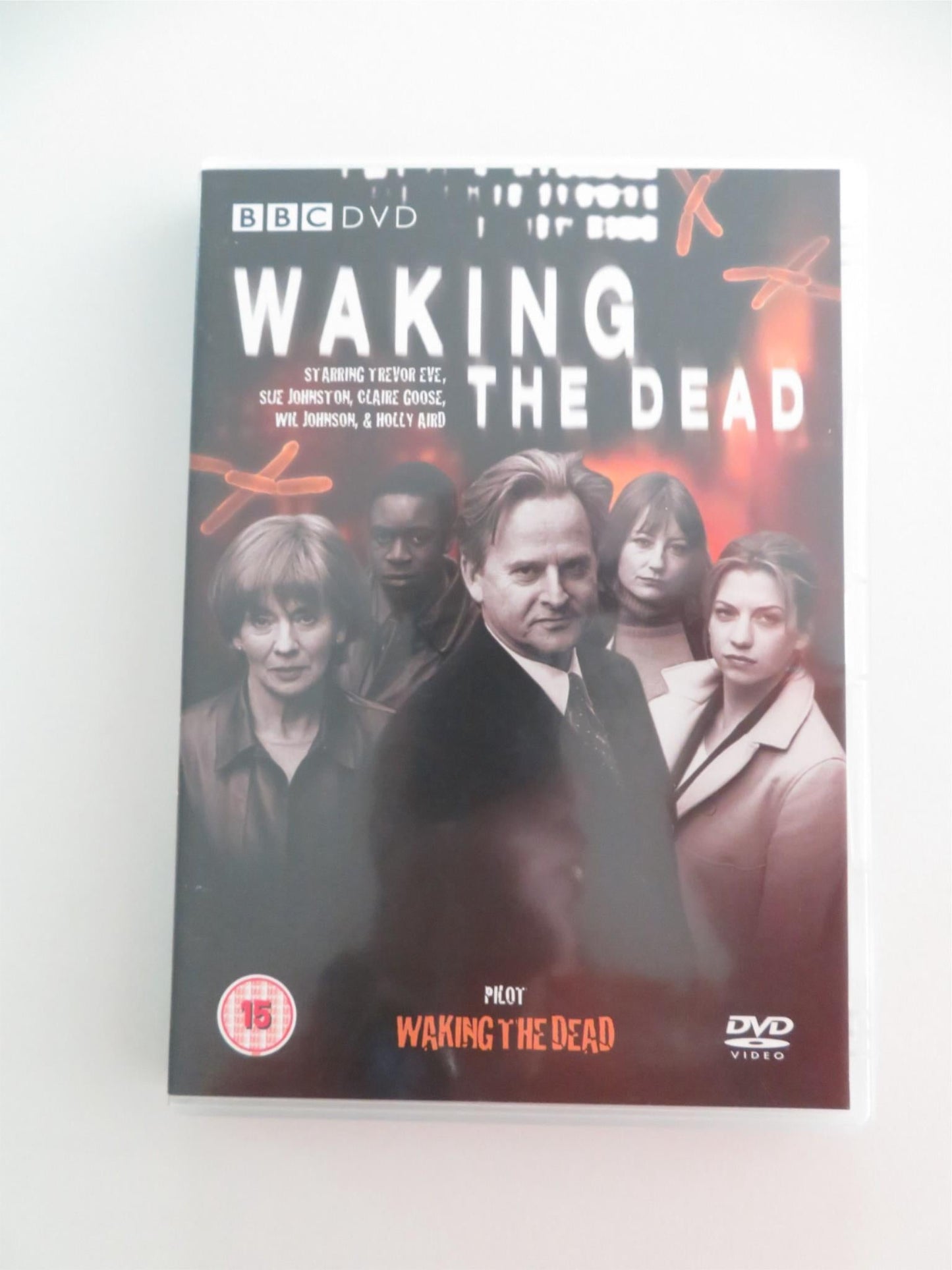 WAKING THE DEAD - PILOT (DVD) TREVOR EVE SUE JOHNSTON 2005 REGION 2 + 4 - Rendezvous Cinema