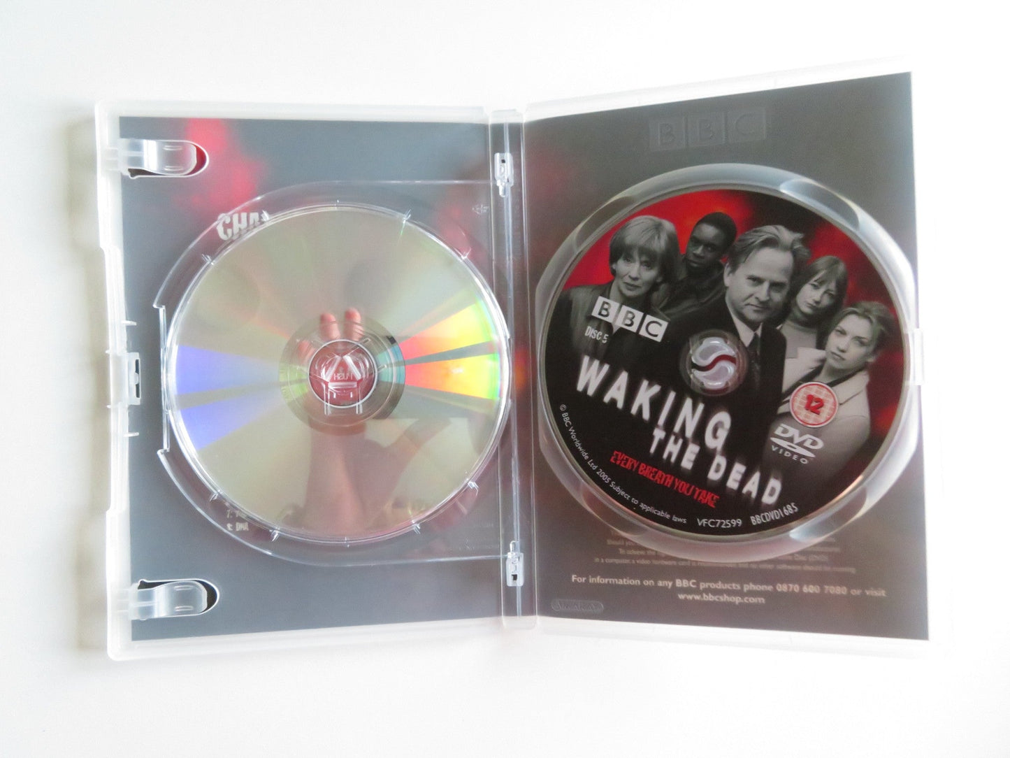 WAKING THE DEAD - SERIES ONE - 2 EPISODES -2 DISCS (DVD) T. EVE 2001 REGION 2,4 - Rendezvous Cinema