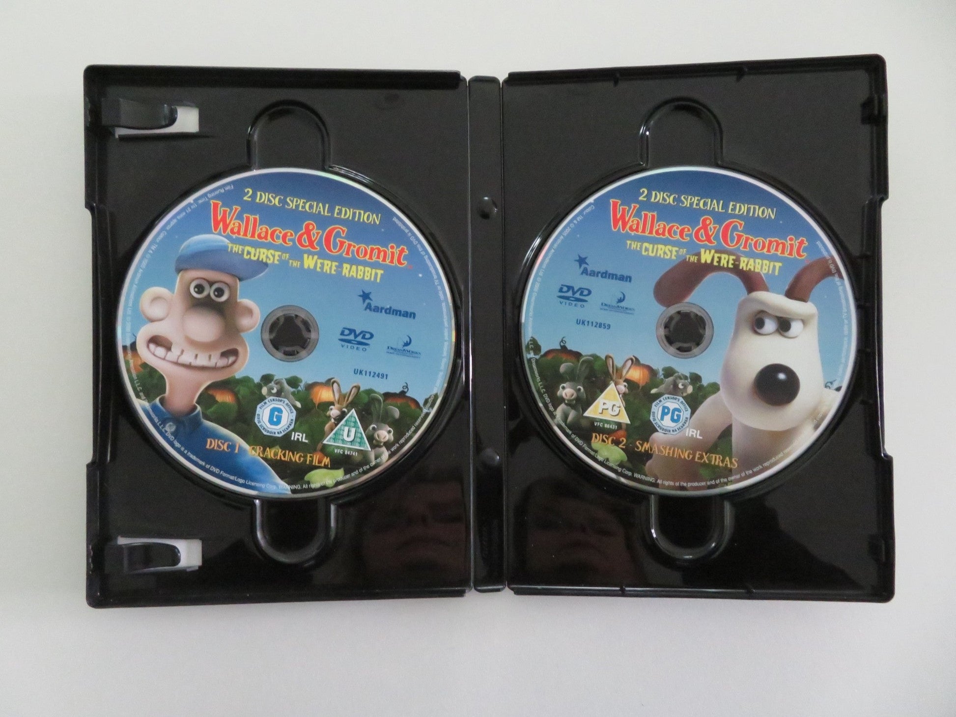WALLACE & GROMIT: THE CURSE OF THE WERE-RABBIT - 2 DISC (DVD) 2005 REGION 2 - Rendezvous Cinema