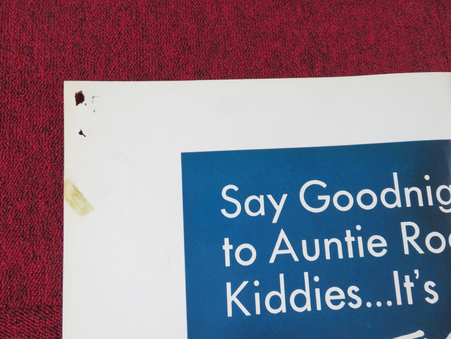 WHO SLEW AUNTIE ROO? FOLDED US ONE SHEET POSTER SHELLEY WINTERS MARK LESTER 1971 Rendezvous Cinema Movie posters