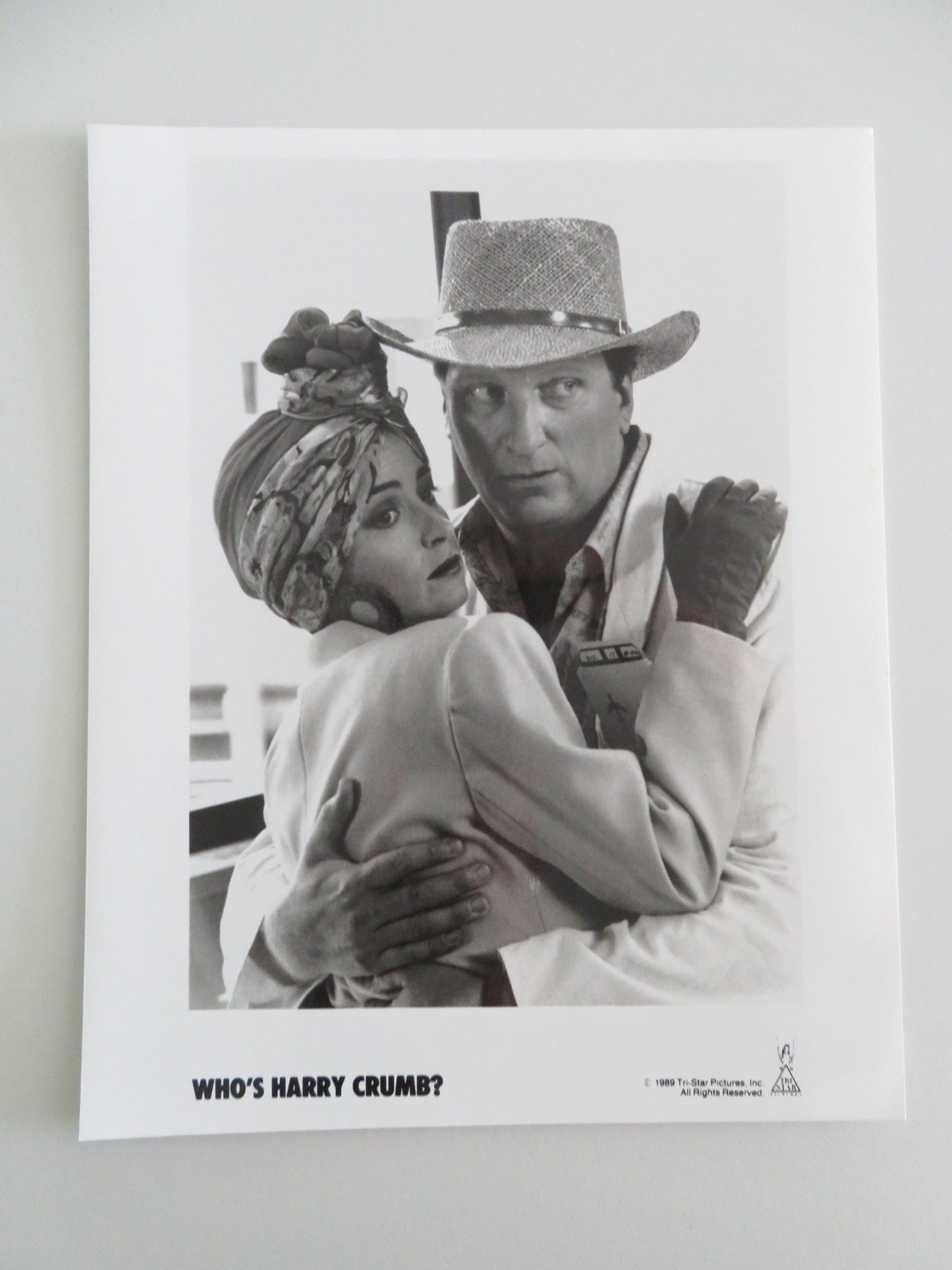 WHO'S HARRY CRUMB? MOVIE STILL PHOTO LOT OF 3 JOHN CANDY JEFFREY JONES 1989 Movie posters