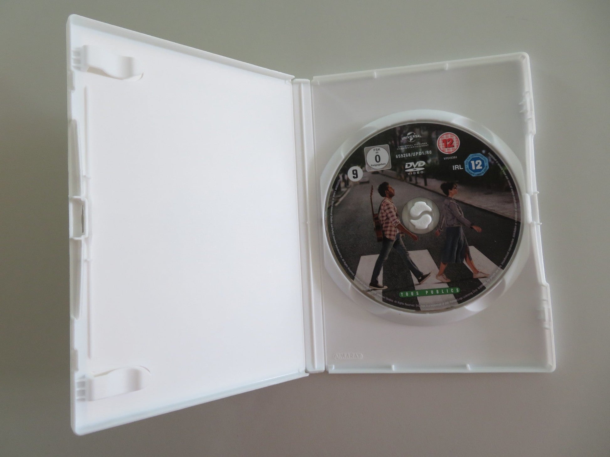 YESTERDAY (DVD) HIMESH PATEL LILY JAMES 2019 REGION 2,4,5 Movie posters