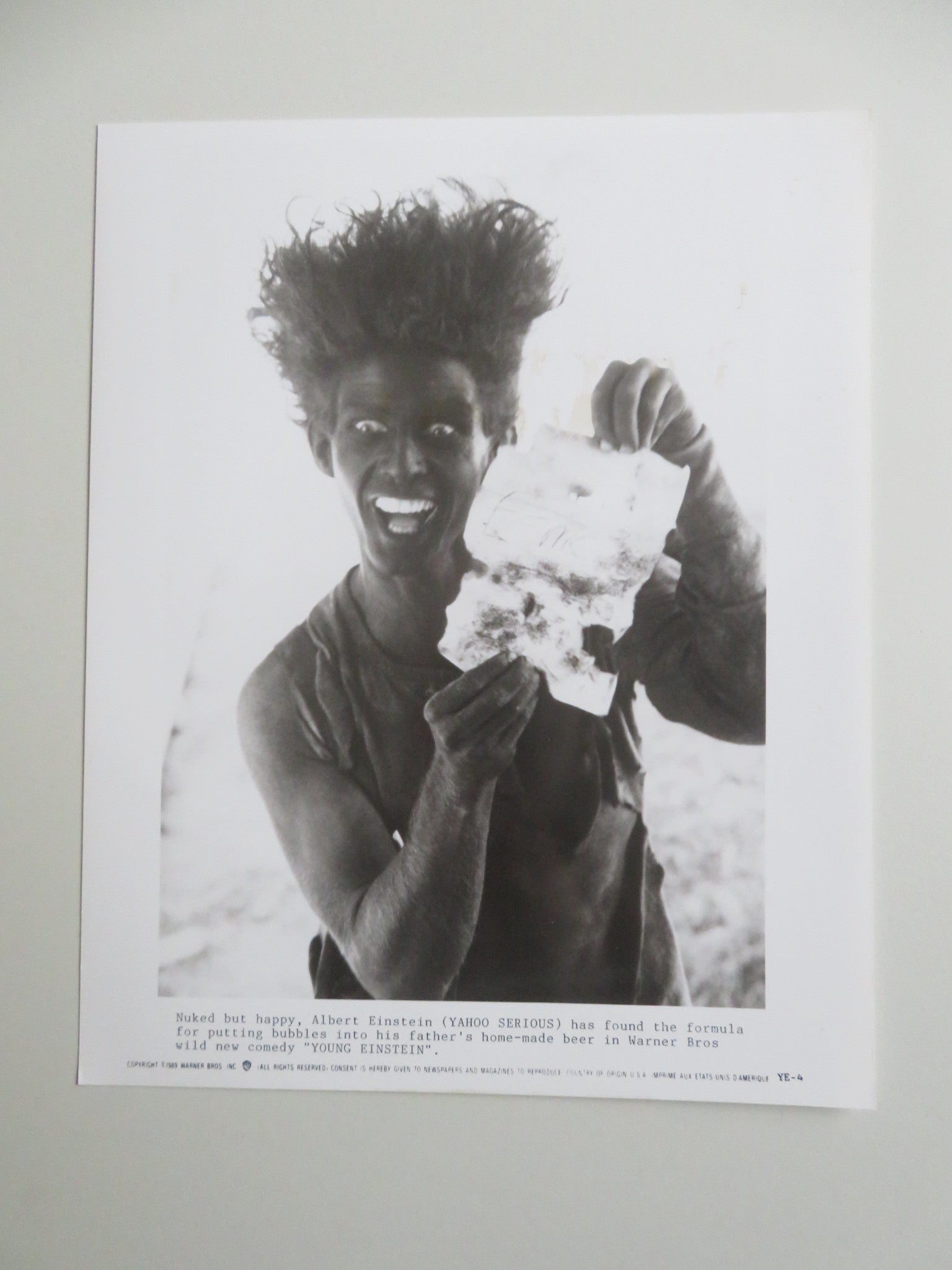 YOUNG EINSTEIN PRESS KIT 1988 YAHOO SERIOUS JOHN HOWARD Movie posters