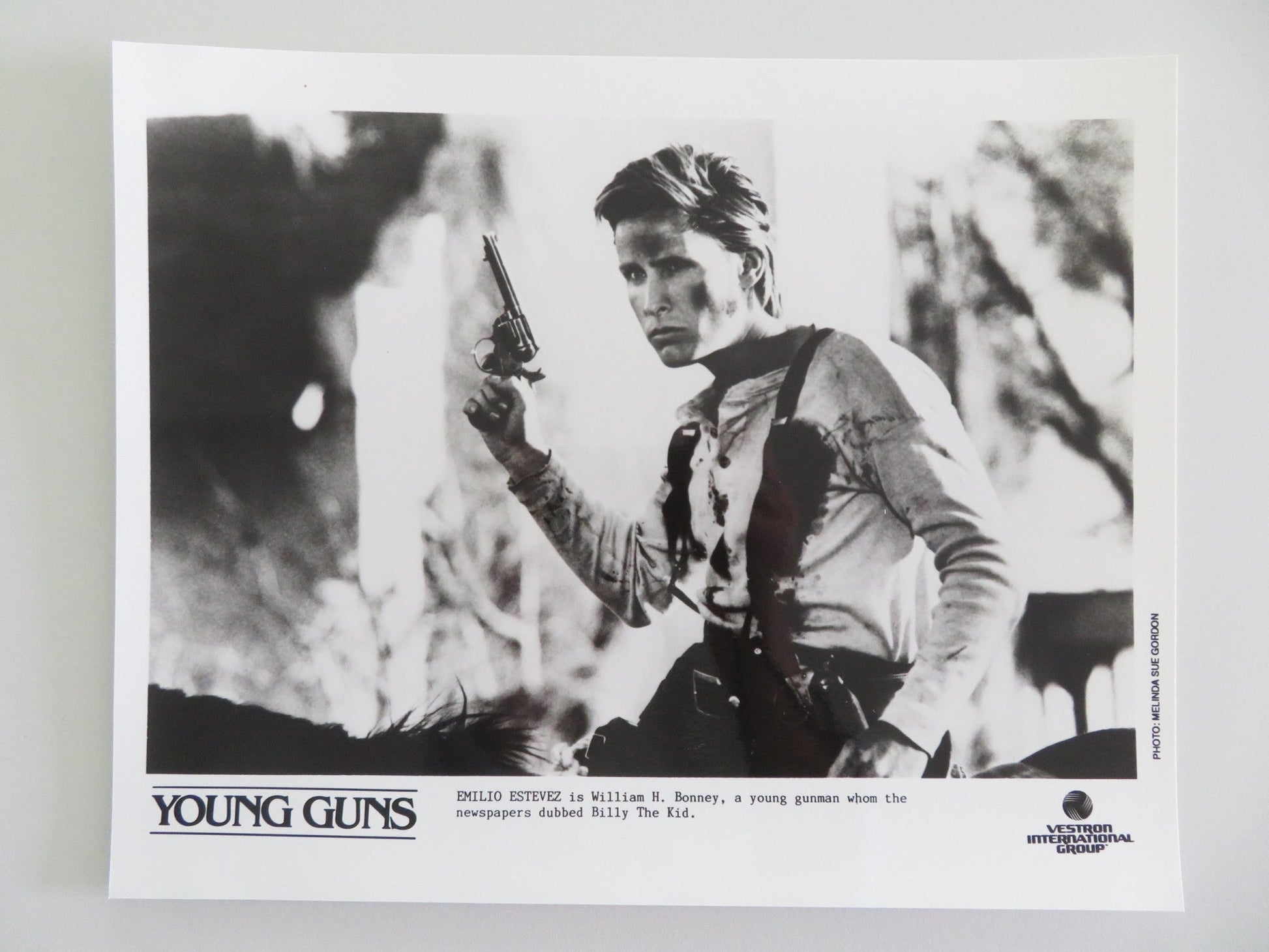 Young Guns Movie Still Photo Lot Of 6 Emilio Estevez Charlie Sheen 1988 Movie posters
