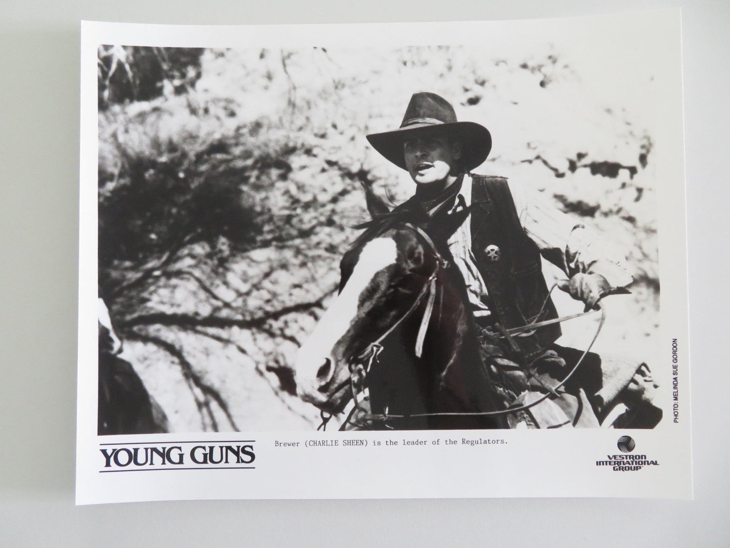 Young Guns Movie Still Photo Lot Of 6 Emilio Estevez Charlie Sheen 1988 Movie posters
