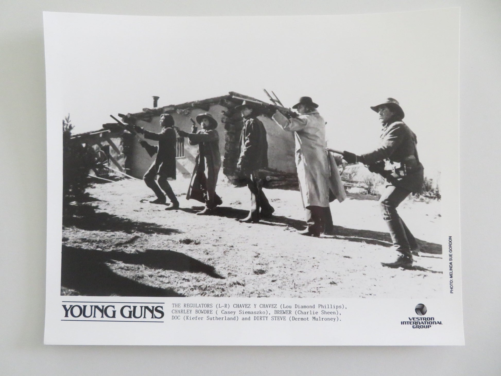Young Guns Movie Still Photo Lot Of 6 Emilio Estevez Charlie Sheen 1988 Movie posters