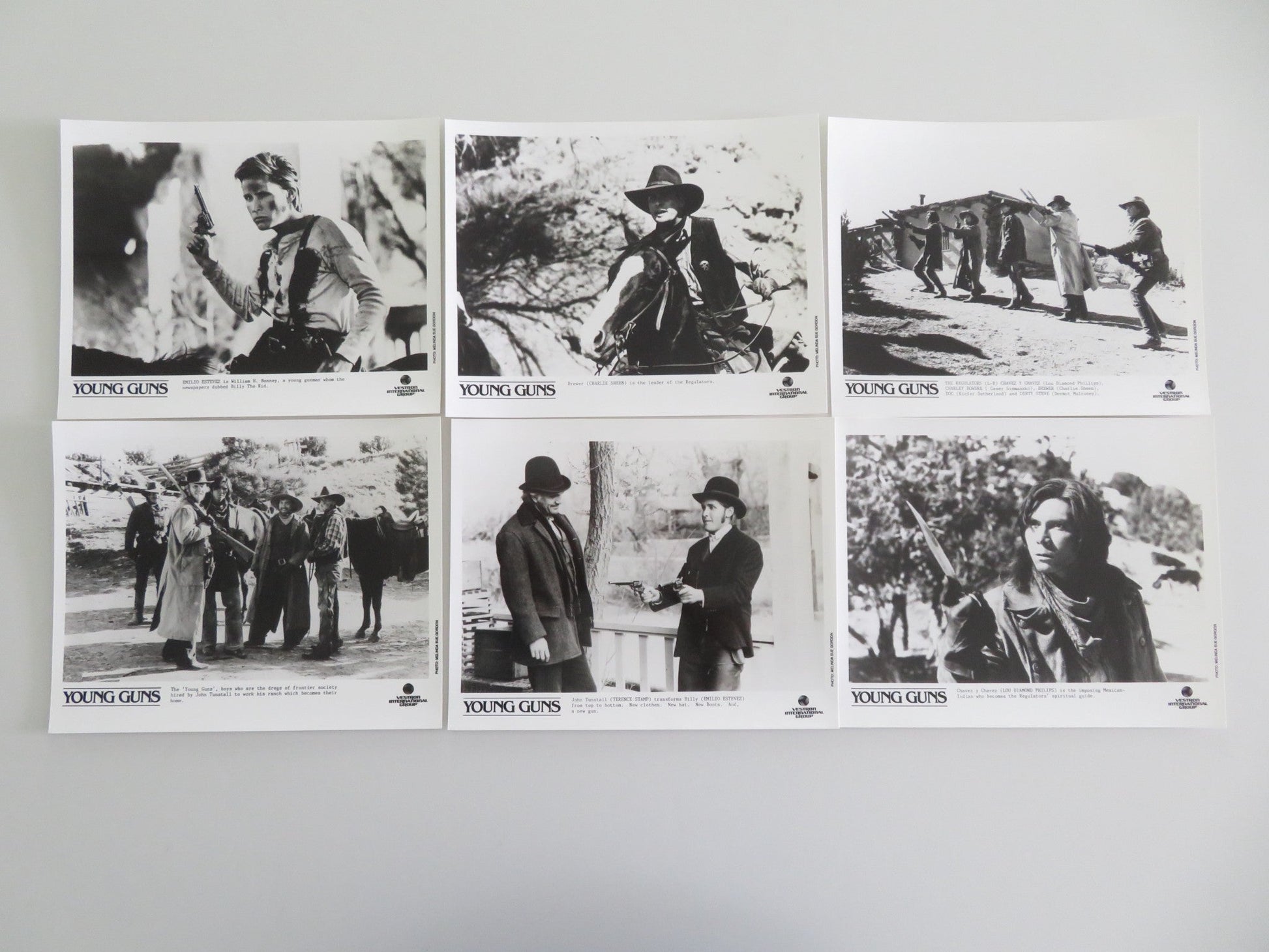 Young Guns Movie Still Photo Lot Of 6 Emilio Estevez Charlie Sheen 1988 Movie posters